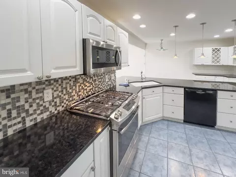 2 Langcliffe Ct, Mount Laurel, NJ 08054 photo 8