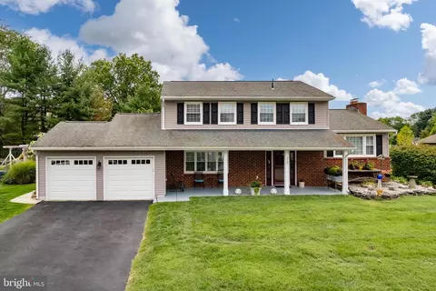 13 Bennington Rd, Bordentown, NJ 08505