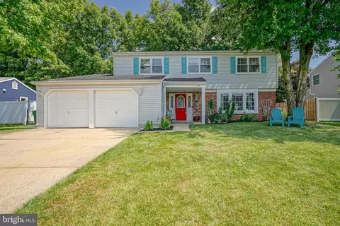 125 Thornwood Dr, Marlton, NJ 08053