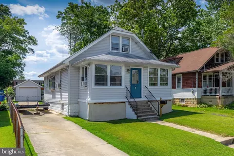 50 N Cedar Ave, Maple Shade, NJ 08052
