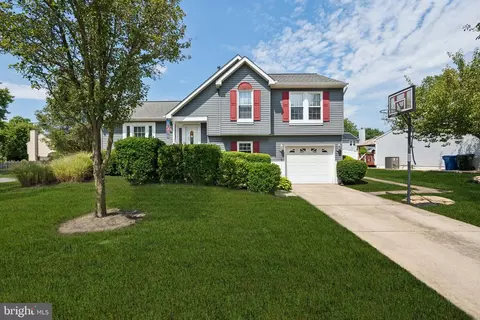 100 Rambling Rd, Lumberton, NJ 08048