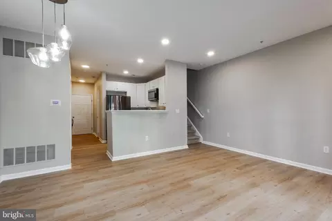 Living - 5 Turtle Ct, Delanco, NJ 08075 photo 1 of 3