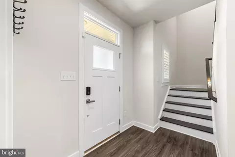 Entry Way - 11 Grande Blvd, Tabernacle, NJ 08088 photo 5 of 9