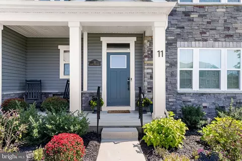 Exterior - 11 Grande Blvd, Tabernacle, NJ 08088 photo 2 of 4