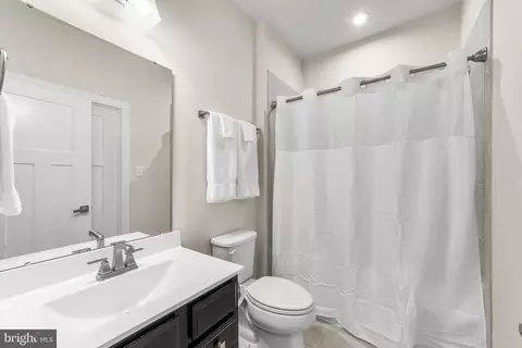 Bath - 11 Grande Blvd, Tabernacle, NJ 08088 photo 1 of 2