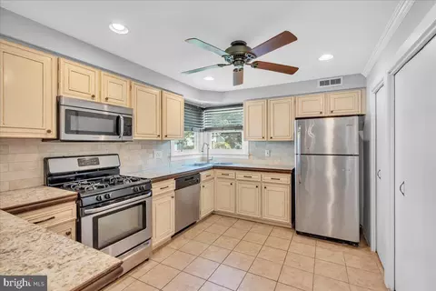 708 Walnut St, Palmyra, NJ 08065 photo 14