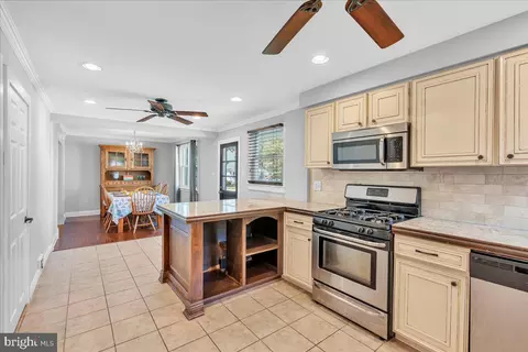 708 Walnut St, Palmyra, NJ 08065 photo 13
