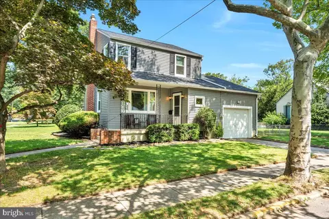 708 Walnut St, Palmyra, NJ 08065 photo 2