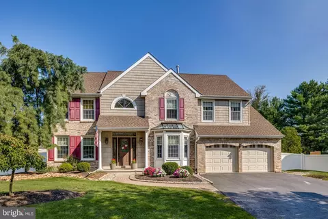 13 Browning Ct, Medford, NJ 08055