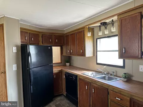 51 James Ave, Southampton, NJ 08088