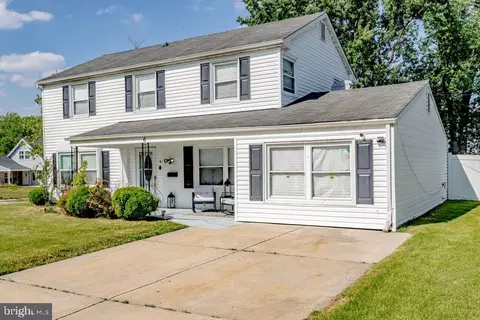 6 Marchmont Ln, Willingboro, NJ 08046