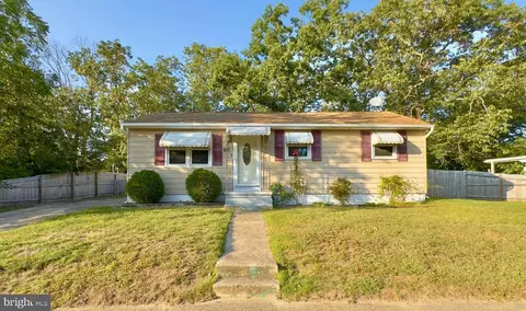 610 Cabot Dr, Browns Mills, NJ 08015