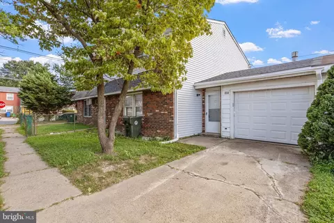 304 Conrow St, Burlington, NJ 08016