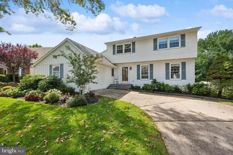 714 Liberty Rd, Mount Laurel, NJ 08054