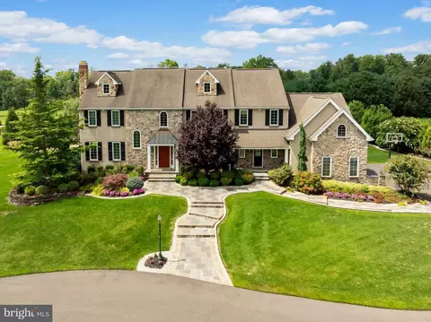 171 Country Club Dr, Lumberton, NJ 08048