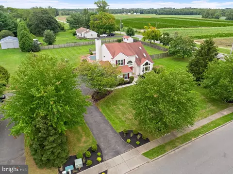 View/Area - 290 Warren Dr, Wrightstown, NJ 08562 photo 3 of 9