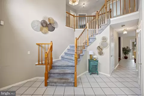 Entry Way - 290 Warren Dr, Wrightstown, NJ 08562 photo 2 of 5