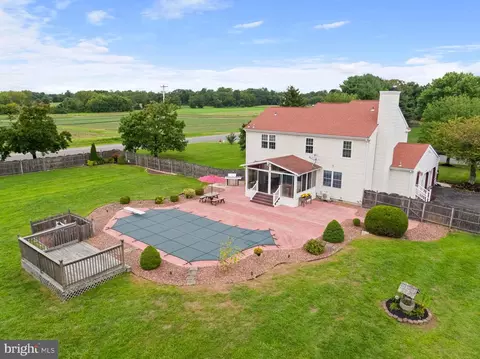 View/Area - 290 Warren Dr, Wrightstown, NJ 08562 photo 2 of 9