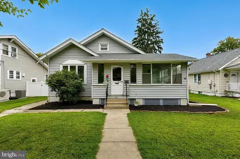 104 Pear St, Palmyra, NJ 08065