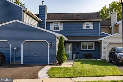 22 Kennebec Ct, Bordentown, NJ 08505