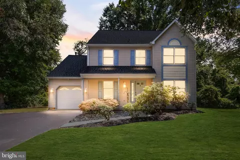 206 James Ct, Delran, NJ 08075