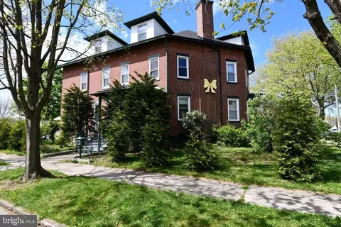 101 8th Ave, Roebling, NJ 08554