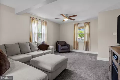 Living - 7 Overbrook Ave, Maple Shade, NJ 08052 photo 1 of 1