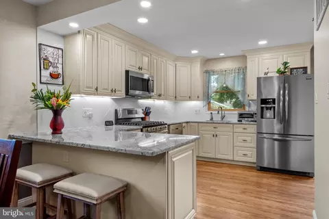 Kitchen - 7 Overbrook Ave, Maple Shade, NJ 08052 photo 1 of 3