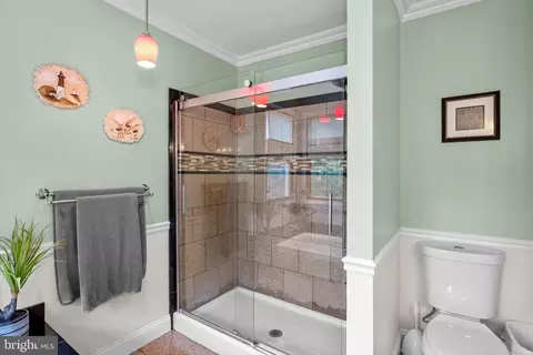 Bath - 7 Overbrook Ave, Maple Shade, NJ 08052 photo 4 of 6