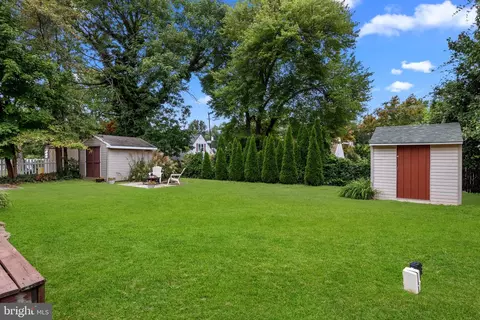 Exterior - 7 Overbrook Ave, Maple Shade, NJ 08052 photo 6 of 8