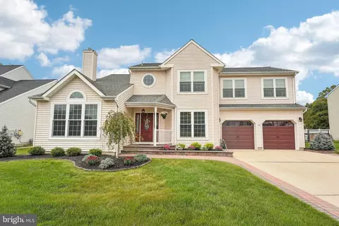 28 Tina Ln, Burlington, NJ 08016