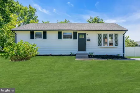 408 Veterans Dr, Palmyra, NJ 08065