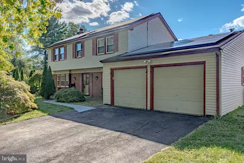 65 Eastgate Ln, Willingboro, NJ 08046