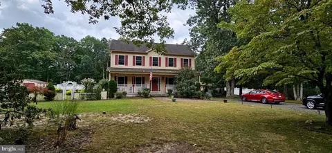 5 Mill Chase Rd, Southampton, NJ 08088