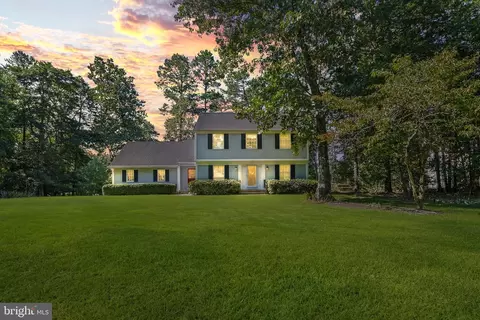 19 Lamplighter Ln, Shamong, NJ 08088