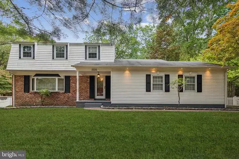1030 Shawnee Ln, Shamong, NJ 08088