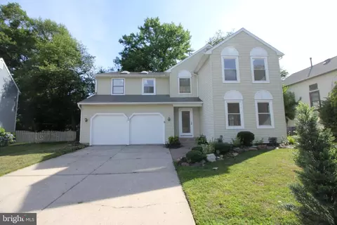 3 Garrison Ct, Marlton, NJ 08053