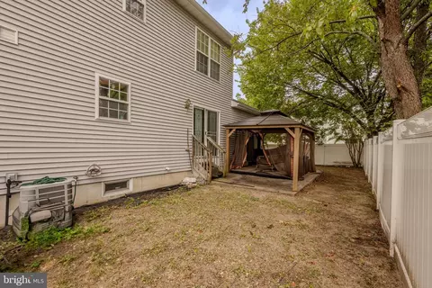 2 Burke St, Riverside, NJ 08075 photo 8
