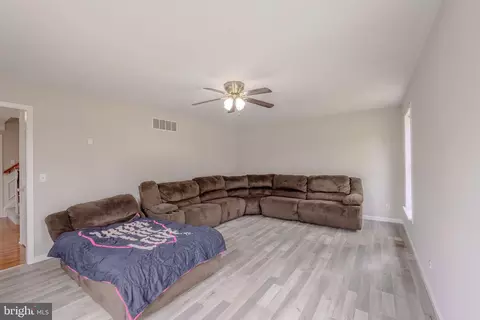 2 Burke St, Riverside, NJ 08075 photo 23