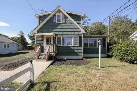 206 Magnolia Rd, Pemberton, NJ 08068