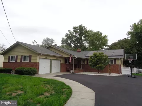 231 Winding Ln, Cinnaminson, NJ 08077