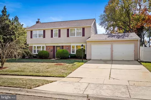 61 Elsin Ln, Willingboro, NJ 08046