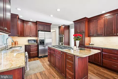 Kitchen - 16 Roberts Dr, Westampton, NJ 08060 photo 4 of 4