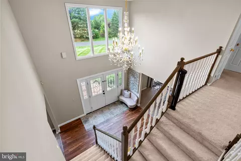 Entry Way - 16 Roberts Dr, Westampton, NJ 08060 photo 2 of 3