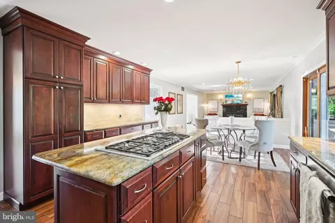 Kitchen - 16 Roberts Dr, Westampton, NJ 08060 photo 3 of 4