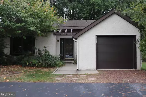 117 Five Crown Royal, Marlton, NJ 08053