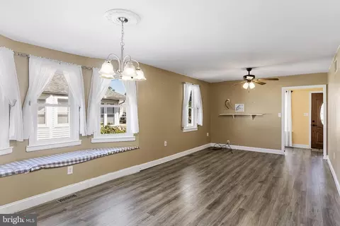 Living - 18 Cherry Ave, Maple Shade, NJ 08052 photo 4 of 4