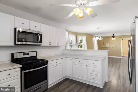 Kitchen - 18 Cherry Ave, Maple Shade, NJ 08052 photo 4 of 4