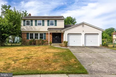 8 Kevin Pl, Marlton, NJ 08053
