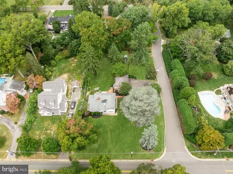 19 E Maple Ave, Moorestown, NJ 08057 photo 4